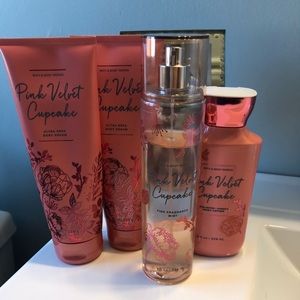 Bath and Body Works Pink Velvet Cupcake set